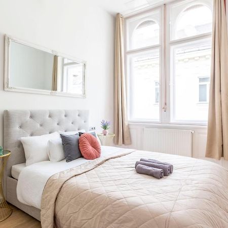 Exclusive Central Apartment Next To The Fashion Street Βουδαπέστη Εξωτερικό φωτογραφία